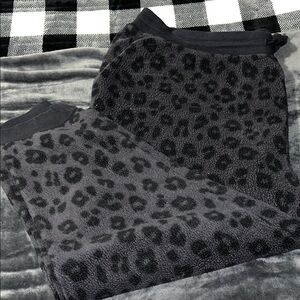 Old Navy Leopard Print Fleece Pants